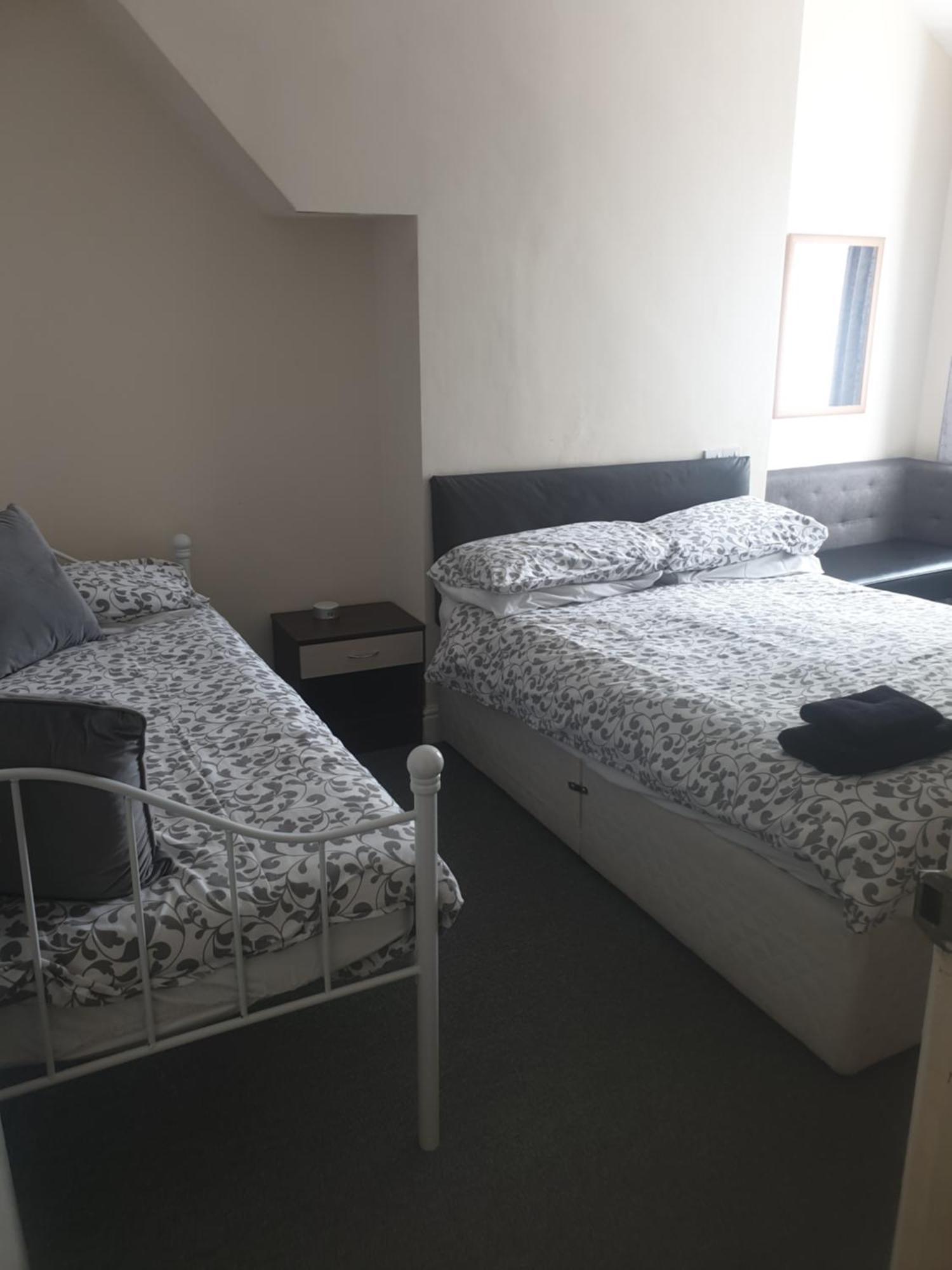 Langroyd Hotel Blackpool Room photo